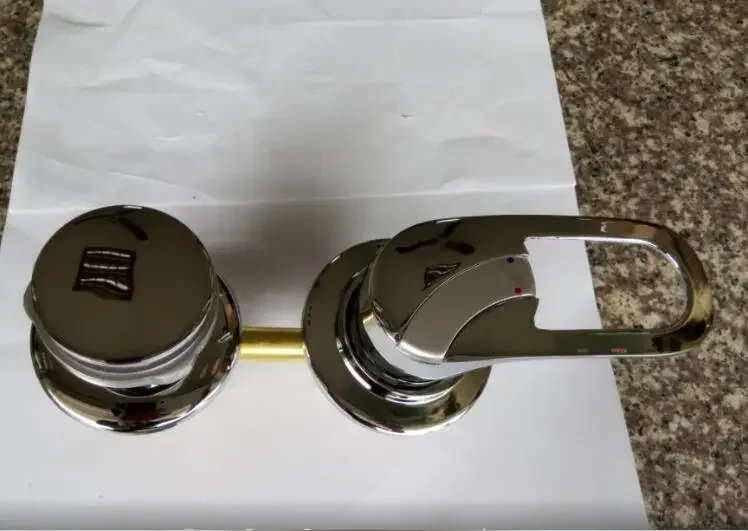 Латунный смеситель для душа Vidric 2/3/4/5 варианта винт/Интубация душевая кабина