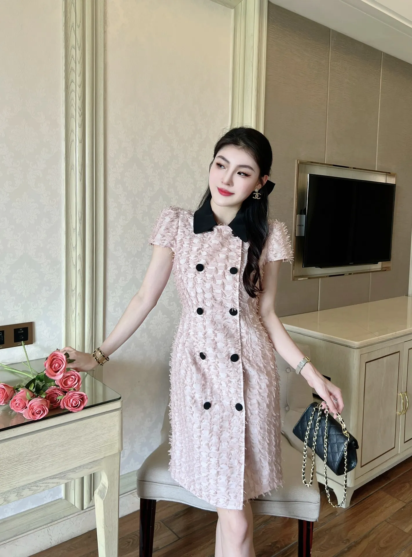 

2023 spring and summer women's clothing fashion new Contrast Color Lapels Dress 0526