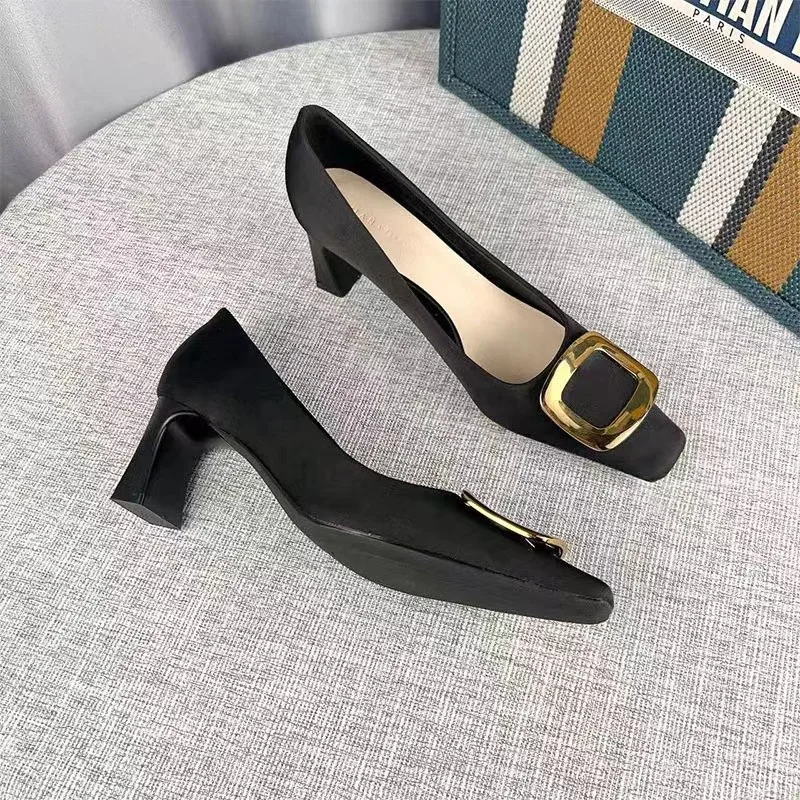 

Black Block Heel Shoes Women Elegant toe High Heels Front Metal Embellishment Pumps Wedding Bride Pump Shoes