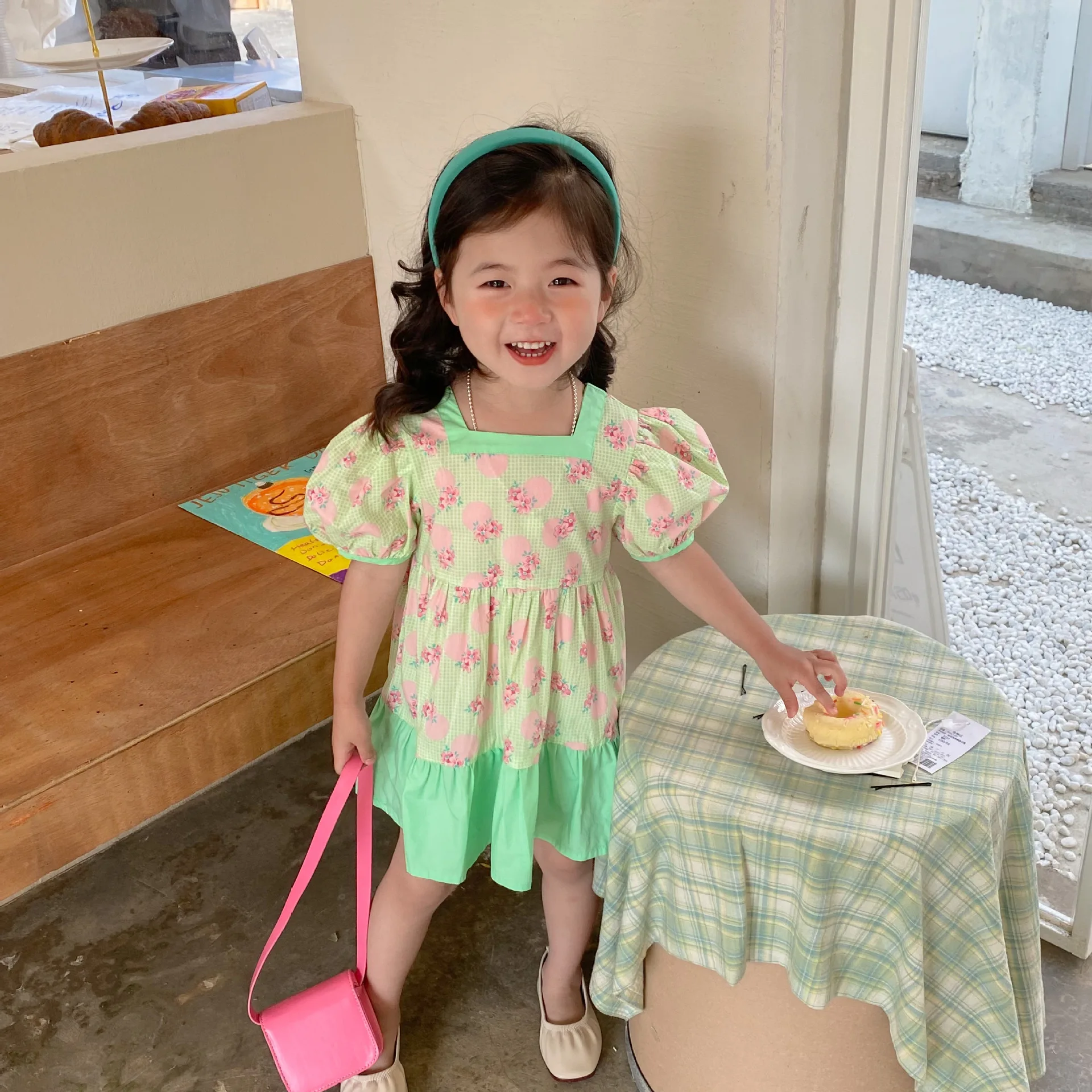 

2022 Korean Version Of The New Mori Girls Summer French Square Neck Contrast Sweet Skirt Tie-Back Ruffled Floral Dress