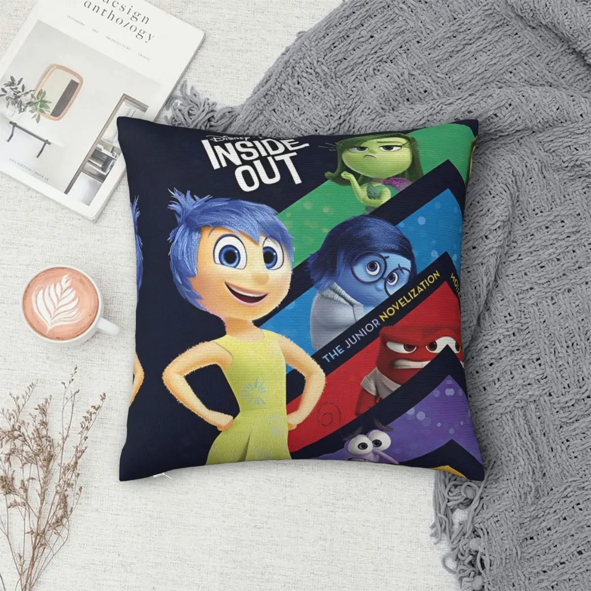 Декоративная наволочка с изображением снаружи 2 детских комикса мультяшный