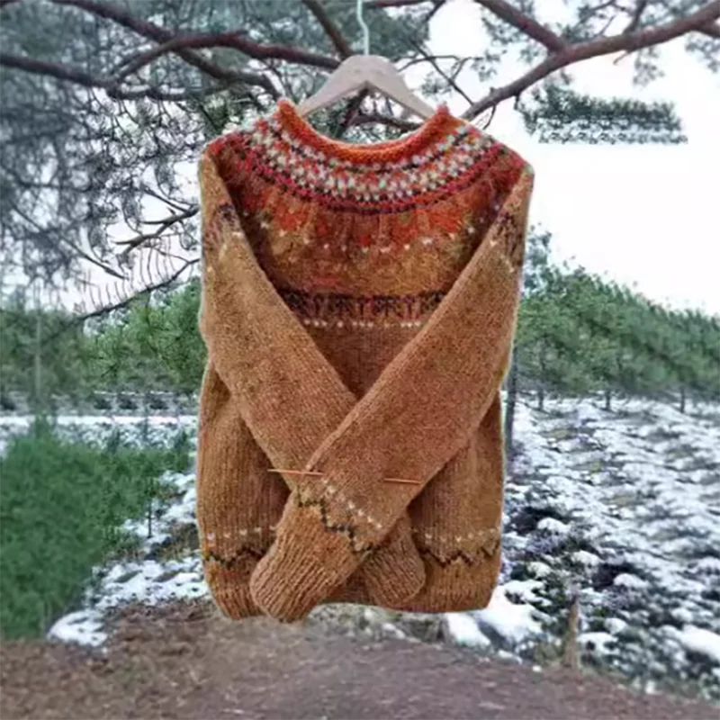 Женский трикотажный пуловер с круглым вырезом и длинными рукавами