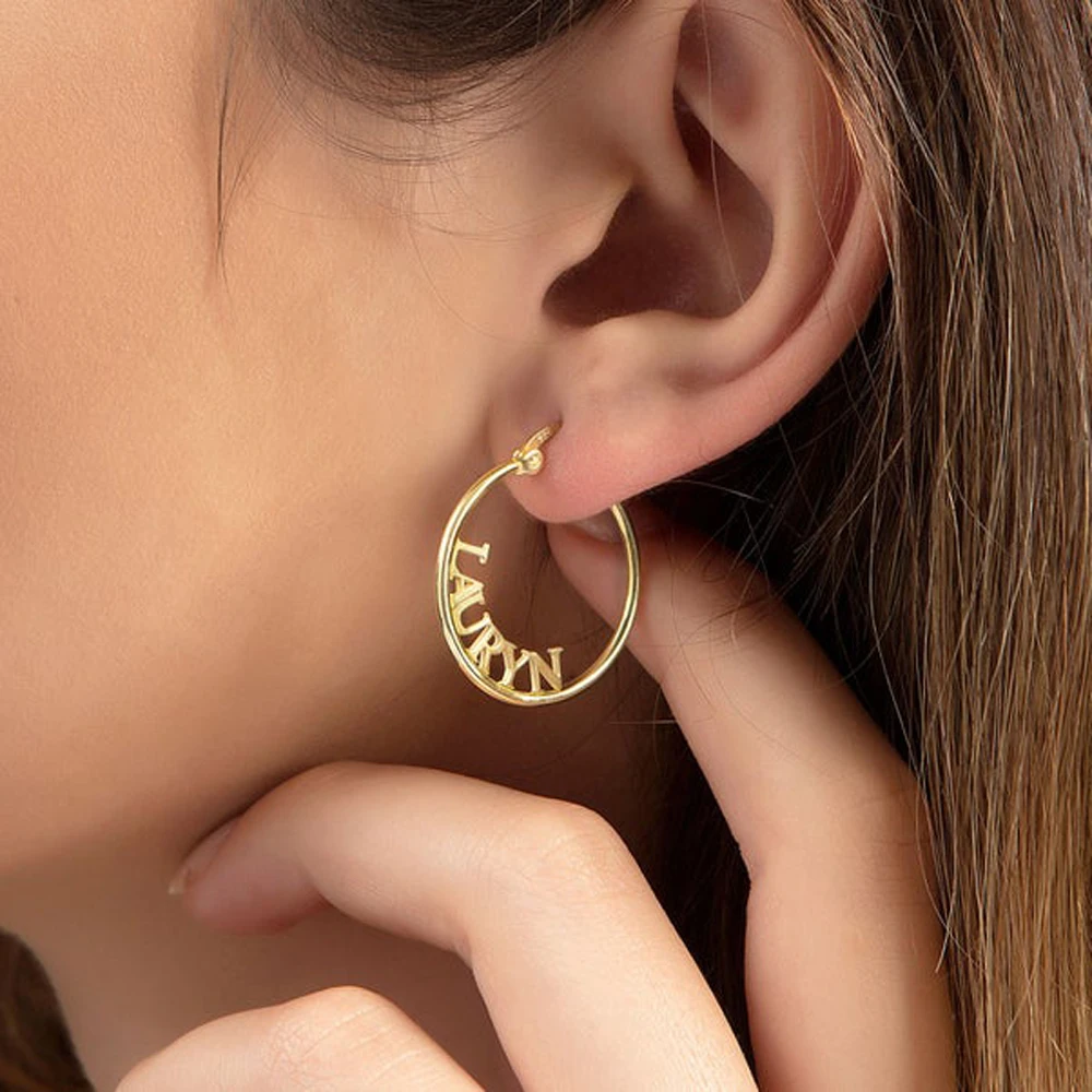 Customized Bottom Name Round Earrings Personality Ladies Fashion Trend Name Letter Nameplate Circle Jewelry Gifts for Girlfriend