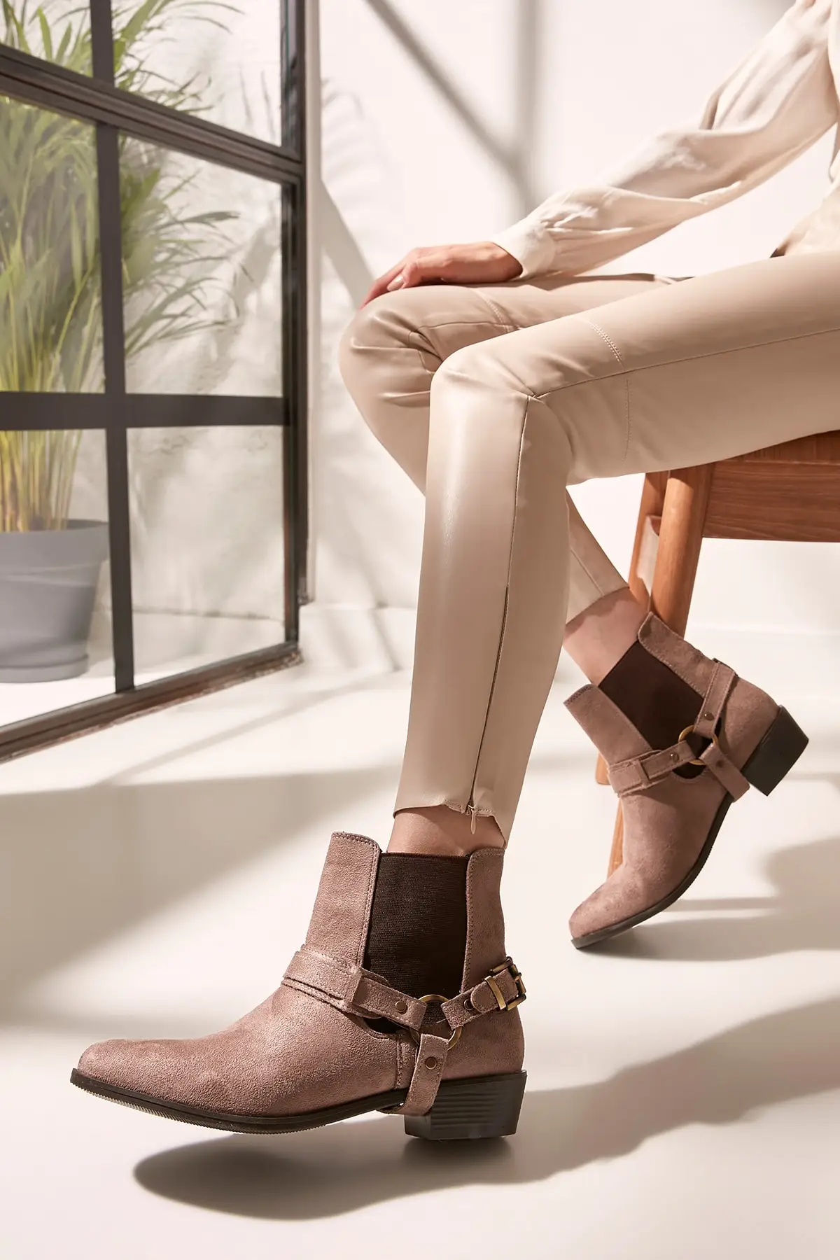 

Women BootsMink 's ie & DIES New Arrival Luxury Stylish Female Boots Platform Designer Comfortable Ladies Boots High Quality