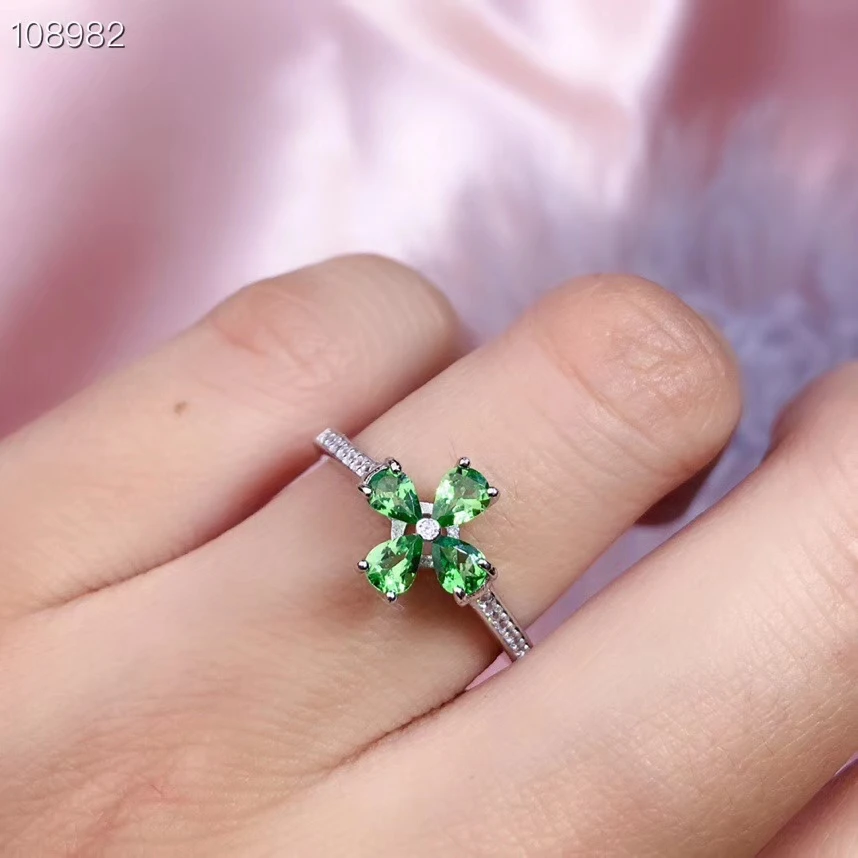 Кольцо с цаворитом из серебра 100% пробы 3 х4 мм | Украшения и аксессуары