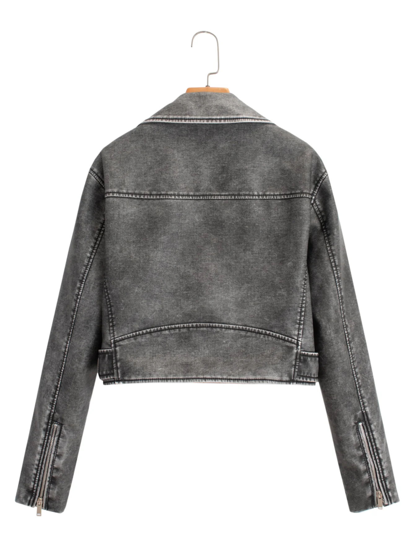 Куртка женская короткая из искусственной кожи на молнии