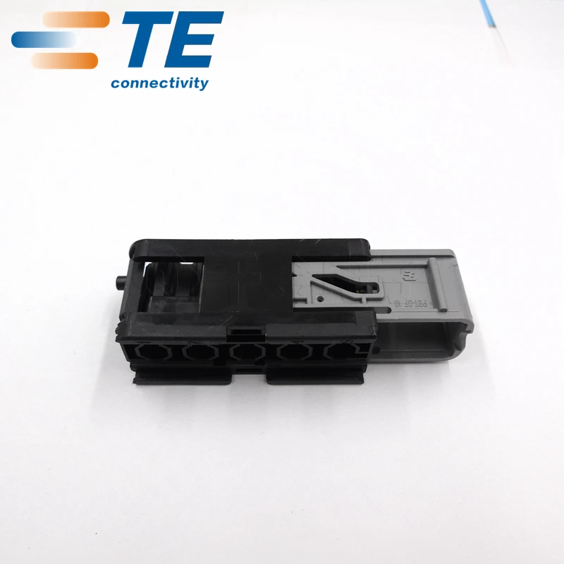 

10PCS 1544551-1 Original connector come from TE teminal