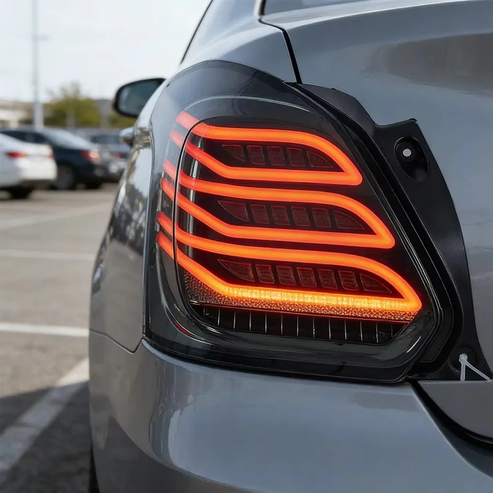 Фото Для Suzuki Swift 2017-2023: Обновленные задние LED-фонари в стиле GLK с динамическим сигналом поворота, аксессуары Plug and Play №2