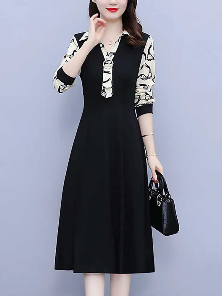 Женское винтажное деловое платье черное облегающее средней длины для офиса
