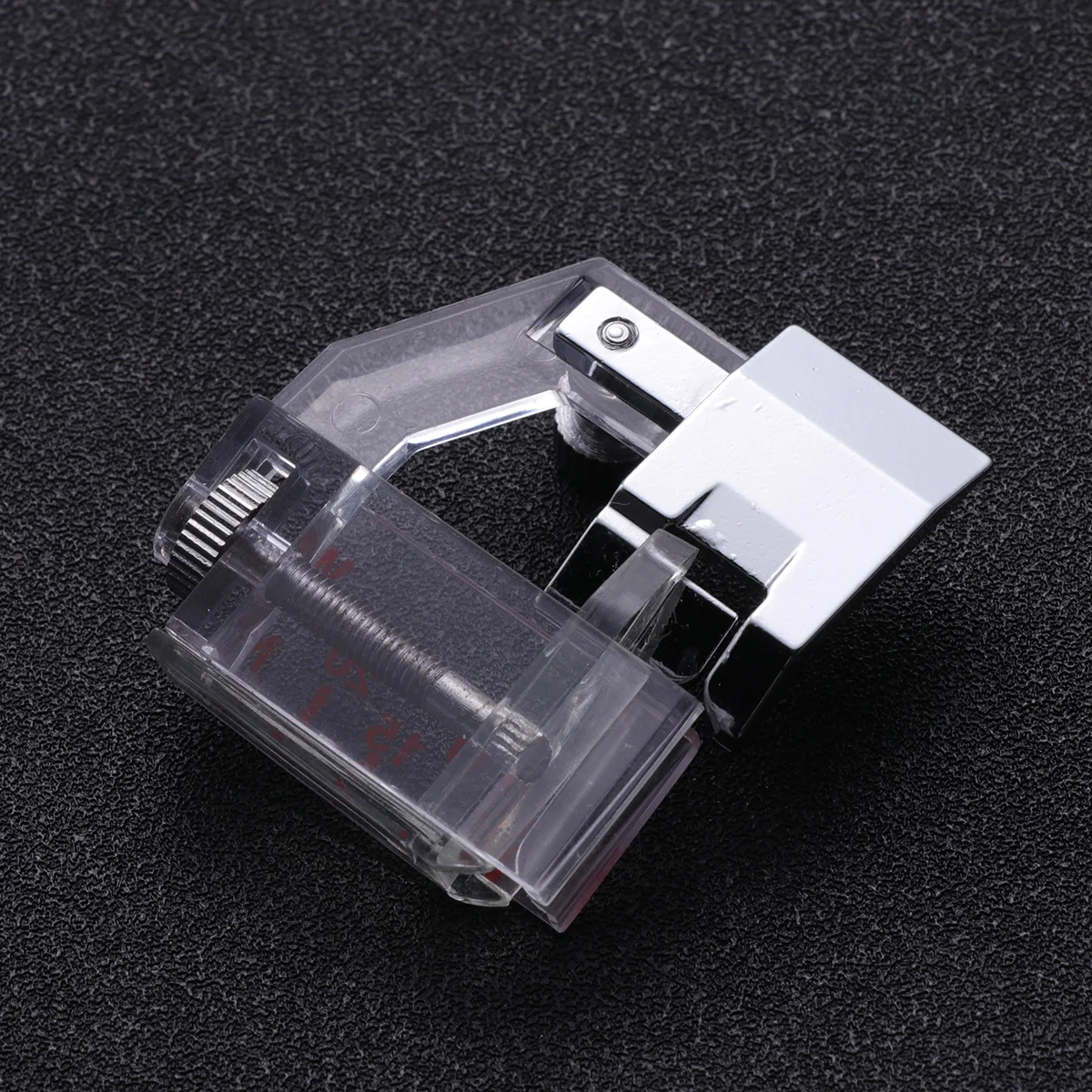 Завинчивающаяся прогулочная лапка для швейной машины с направляющей одеяла