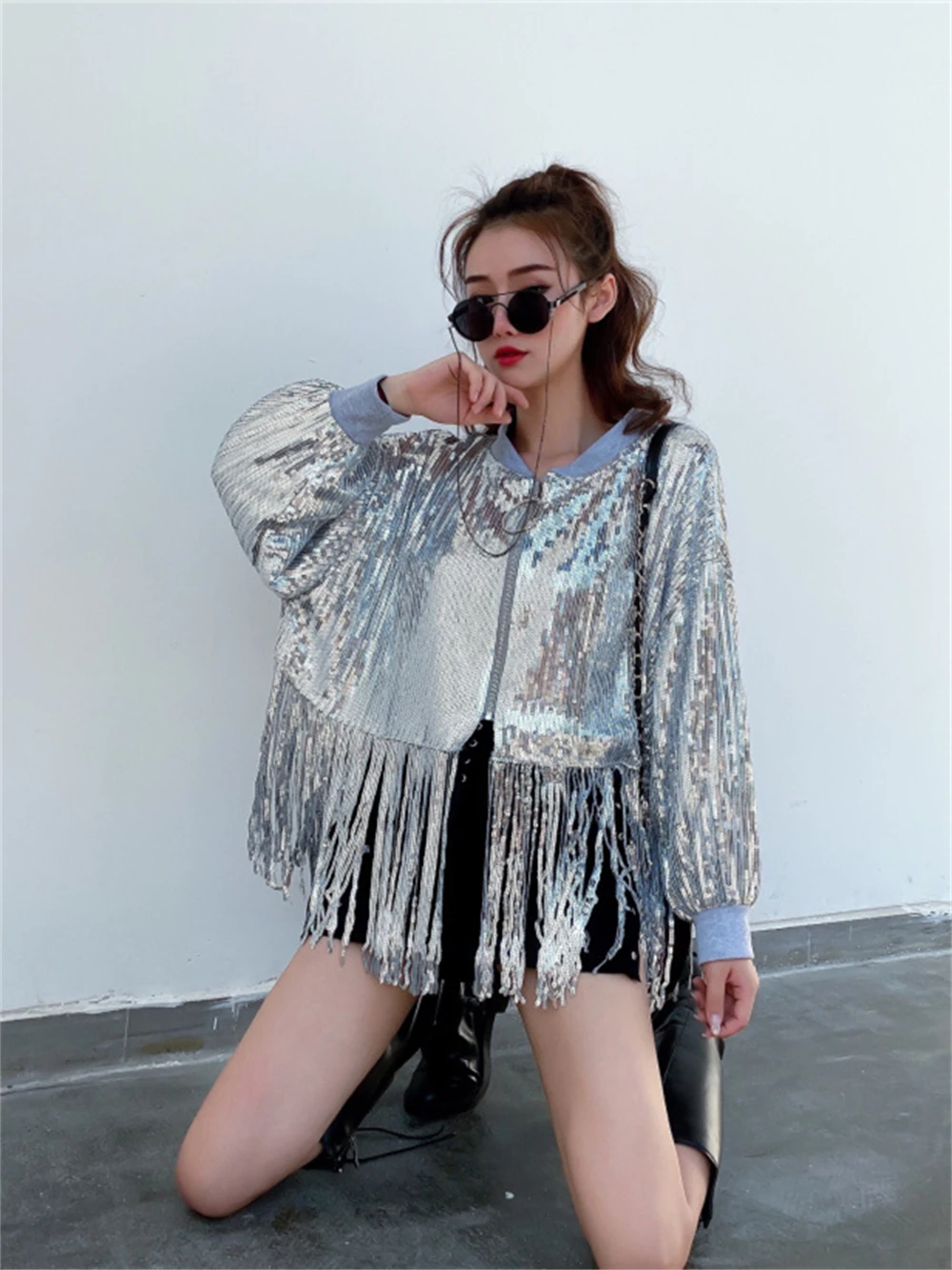 

Solid Color Women Sequin Sequins Jacket Tassel Patchwork Women Jacket Sequined Coat Round Neck OuterWear Women Loose Jacket