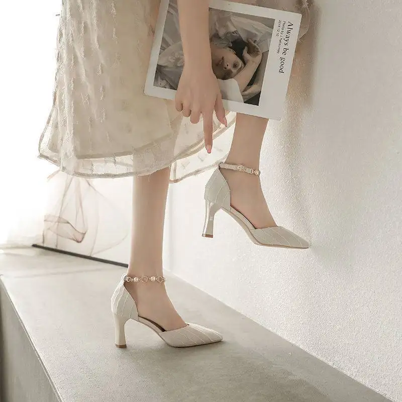 

2022 new spring and autumn all-match sandals French small high heels women's thick heel buckle fairy mid-heel shoes 34-40