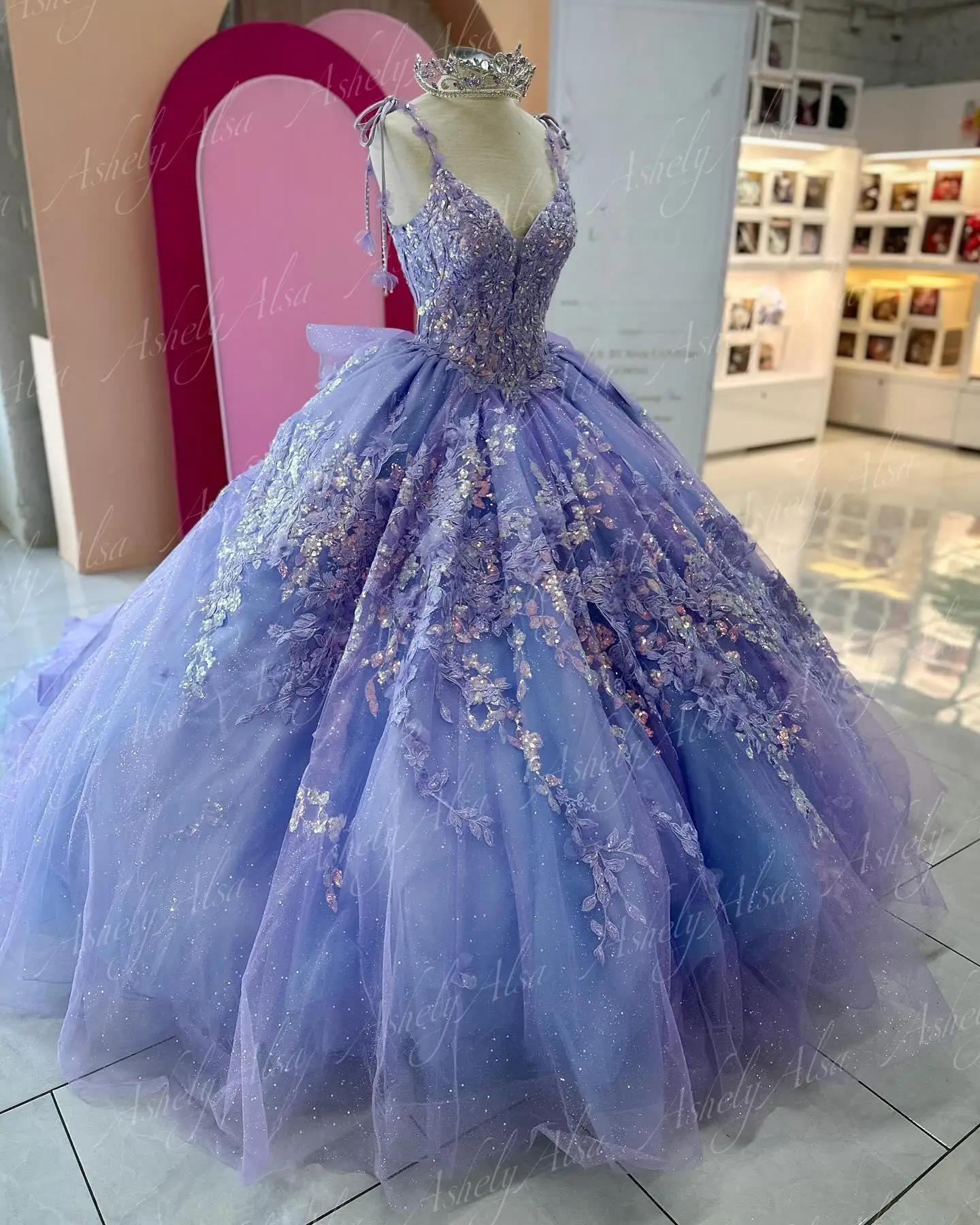 Женское бальное платье с блестками роскошное Лавандовое аппликацией и V-образным