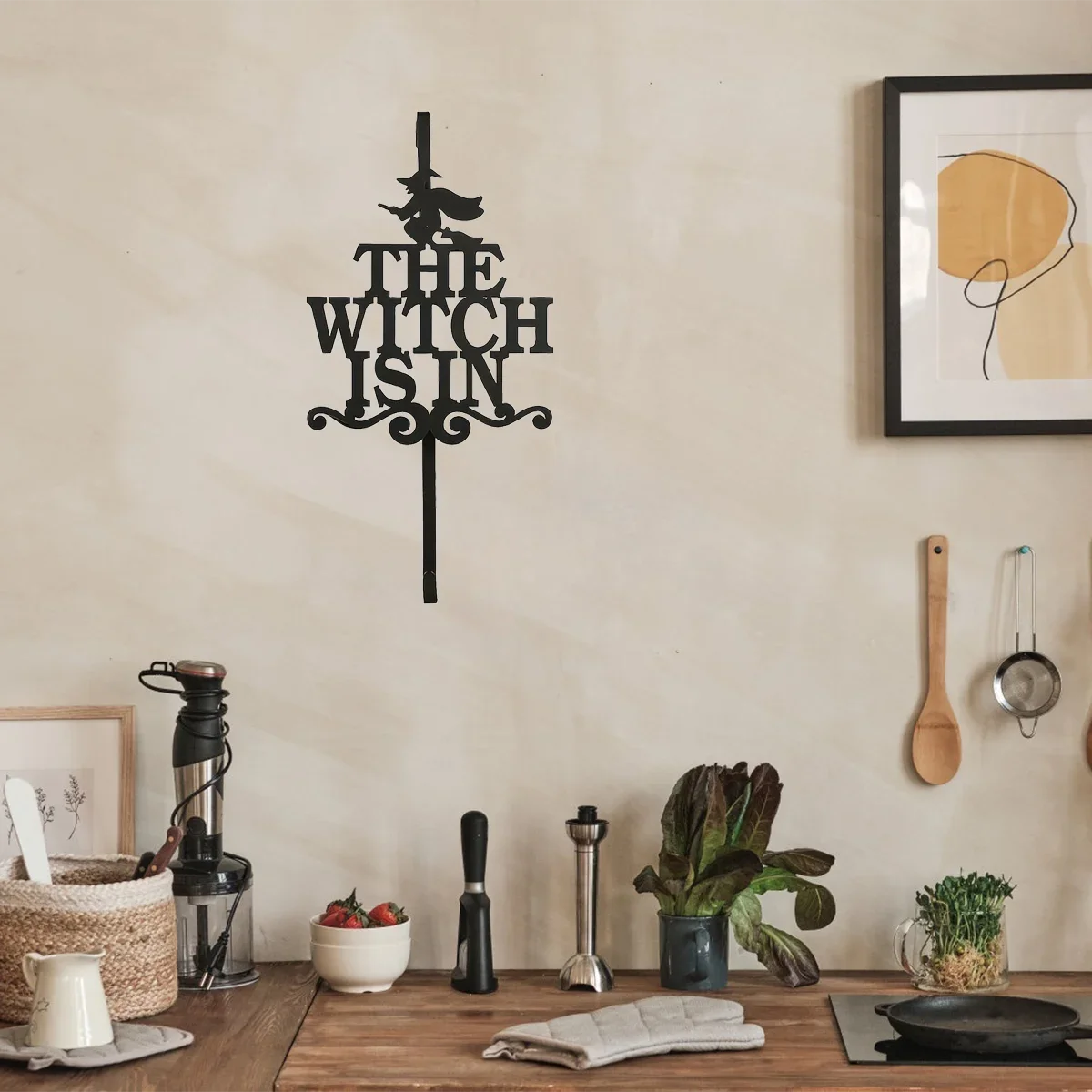 Ведьма в вешалке для венка: изысканный металлический крючок над дверью входной