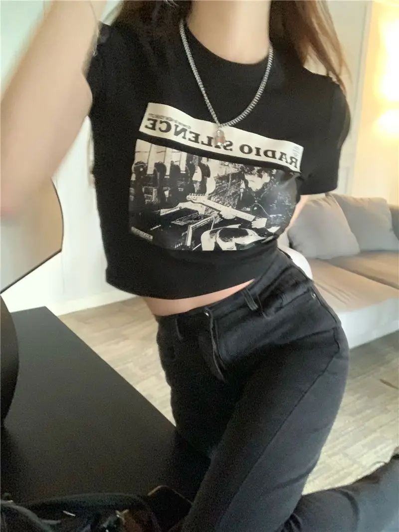 

90S Vintage Classic Rock Graphic Tee Shirt Women Casual Round Neck Short Sleeve Cotton T Shirt Summer Sexy Slim Y2k Tops Chic