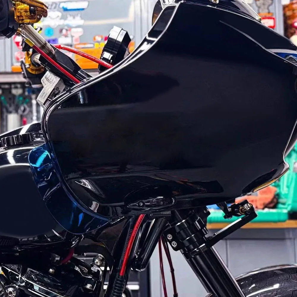 Для мотоциклов Harley Road Glide FLTRX FLTRXS FLTRUSE 2015-2023: Аксессуары, цветные боковые широкие воздухозаборники (дефлекторы) из поликарбоната (art.: 3920daeb3fb80) - 3920daeb3fb80