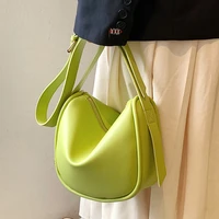 2022 new one shoulder messenger bag all match luxury casual simple high quality popular bucket bag large capacity bag women