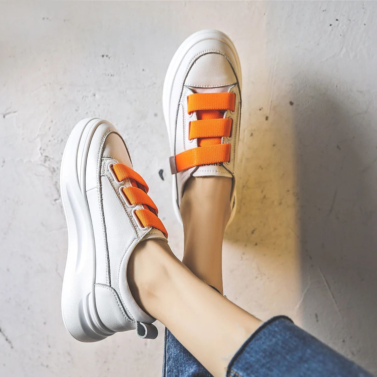 ZHR Casual Shoes Women Sneakers Light White Sneaker Platform Med Heel Hook & Loop Ladies Shoe Comfor Vulcanized Shoe