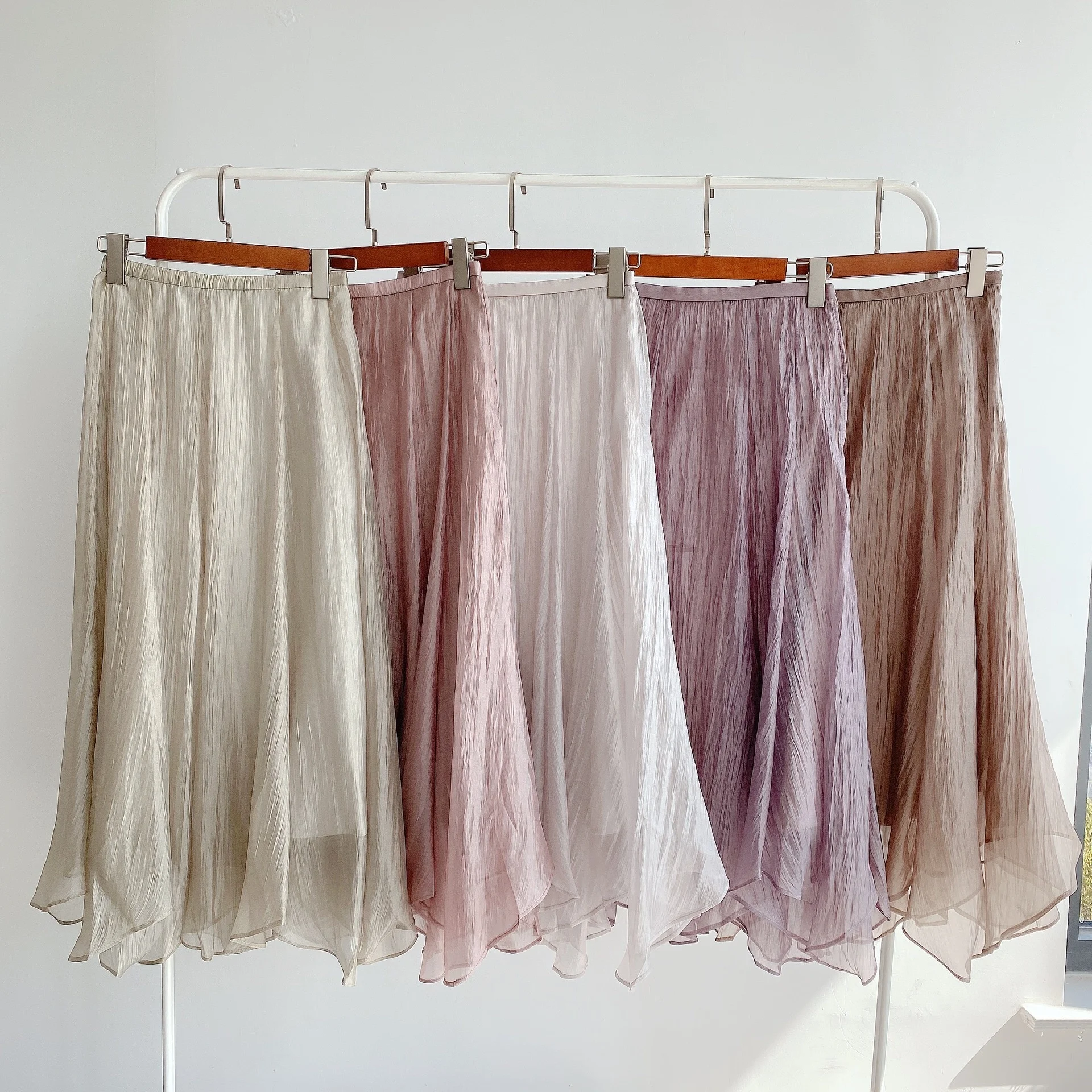 

CINESSD Stretch Waist Irregular Big Swing Skirt 2022 Spring New Fresh Aesthetic Jupe Solid Color Sweet All-match Women Skirts