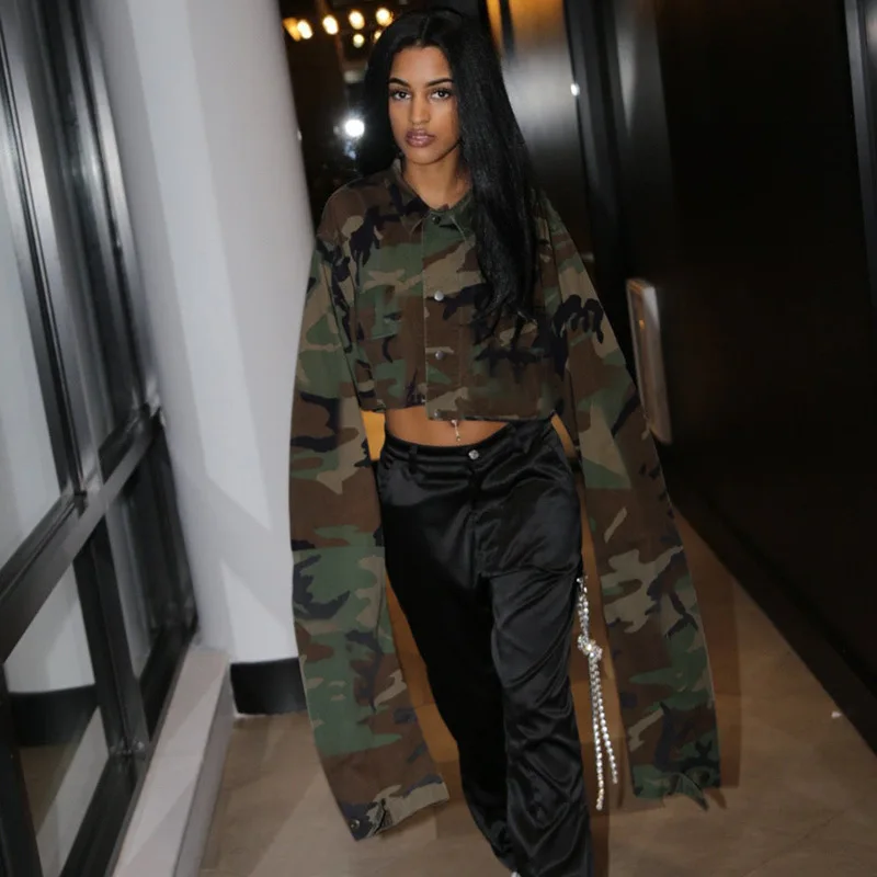 

Женская приталенная куртка с принтом, повседневная камуфляжная куртка из полиэстера с отложным воротником, пуговицами и длинным рукавом, у...