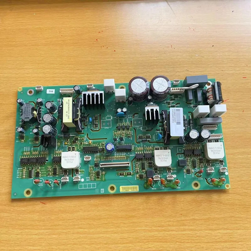 Подержанный плавный пускатель Schneider ATS48C32Q с разборкой 160 кВт хорошая плата