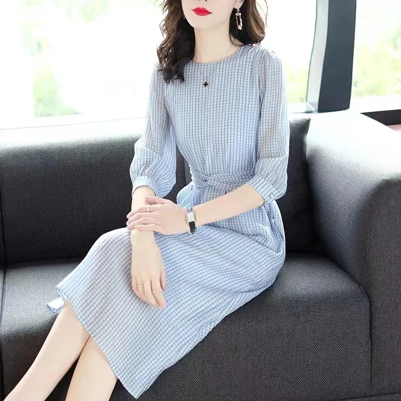 

Новинка Весна 2022, универсальное модное Деловое платье средней длины, профессиональное клетчатое приталенное платье в стиле ретро, женское ...