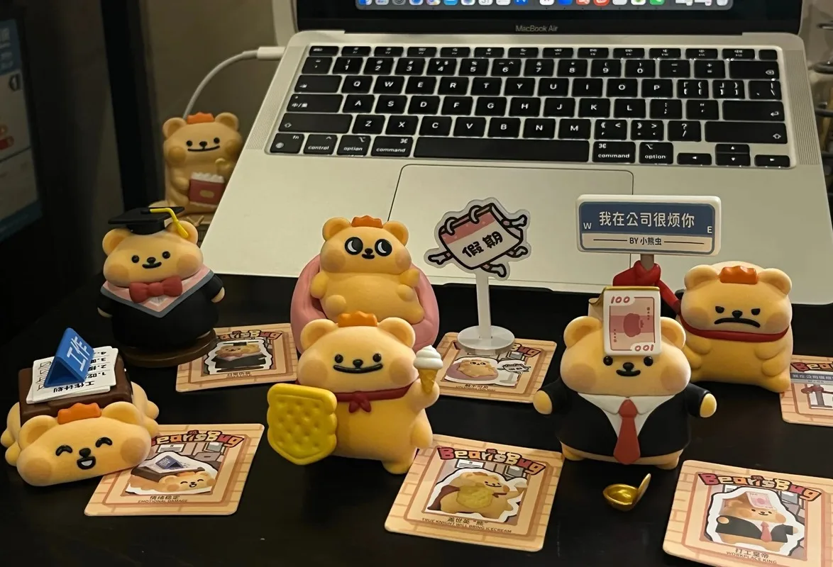 Фото Новые куклы Plzdot Bearisbug в слепой коробке делает ее чувственную тематику с художественным дизайном, коллекционные карты с персонажами, модель, подарки №3