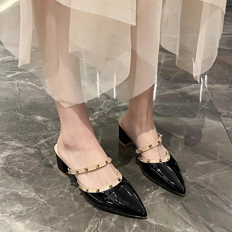 

Женские полутапочки Baotou на толстом каблуке, Новинка лета 2022, подходящая ко всему модная женская обувь с острым носком на высоком каблуке