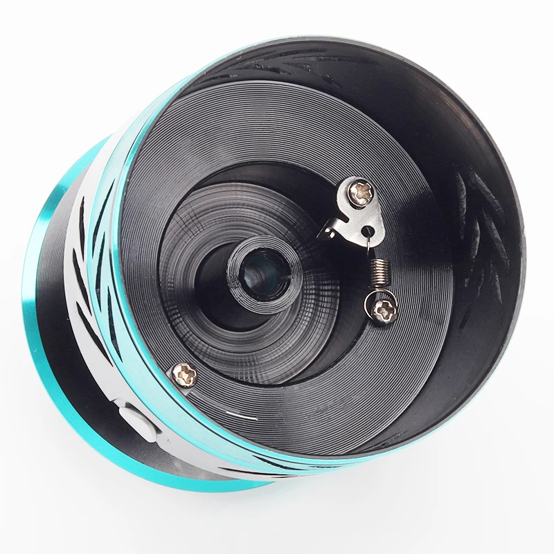 Все-металлическая катушка для спиннинга All-Metal 1000-7000 с шпулями для рыболовных катушек, рукояткой кривошипа, тормозными приводами, приманками, снастями для ловли карпа и форели.