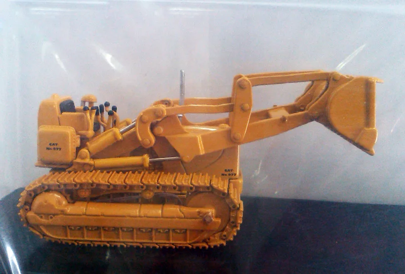 

Модель гусеницы из сплава 1/50 Cate ~ rpillar CAT 977, бульдозер с открытым верхом, вилочный погрузчик, Инженерная техника, Сувенирные игрушки