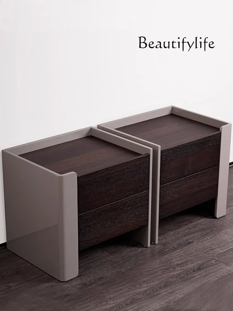 Итальянский минималистичный прикроватный столик Дымчатая простая прикроватная