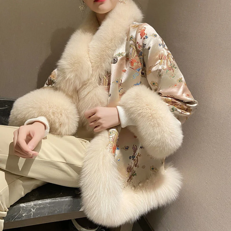 

2021 Winter New Chinese Style Imitation Fox Fur Grass Coat Women's Court Satin Medium Long Beaded Tang Cloak