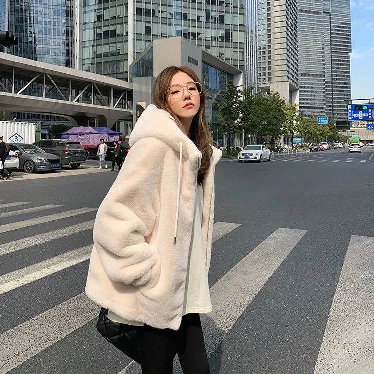 2022 New Winter Women's Lamb Wool Thick Coat Fashion Women's Loose Thick Coat Pure Color Women's Winter Temperament Wool Coat