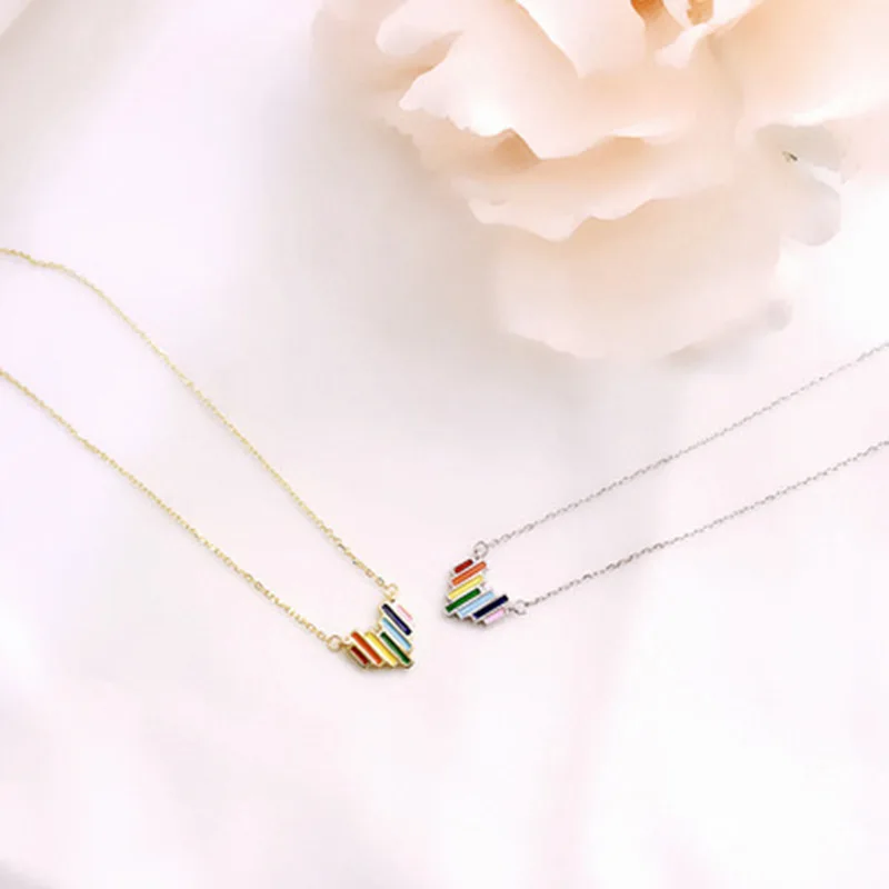 

Fashion Metal Geometric Pendant Necklaces Womens Classic Small Delicate Bar Colours of Rainbow Heart Necklace