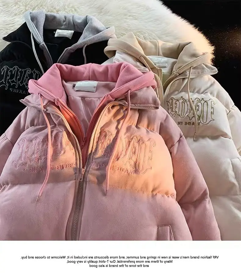 Женская куртка с капюшоном и вышивкой