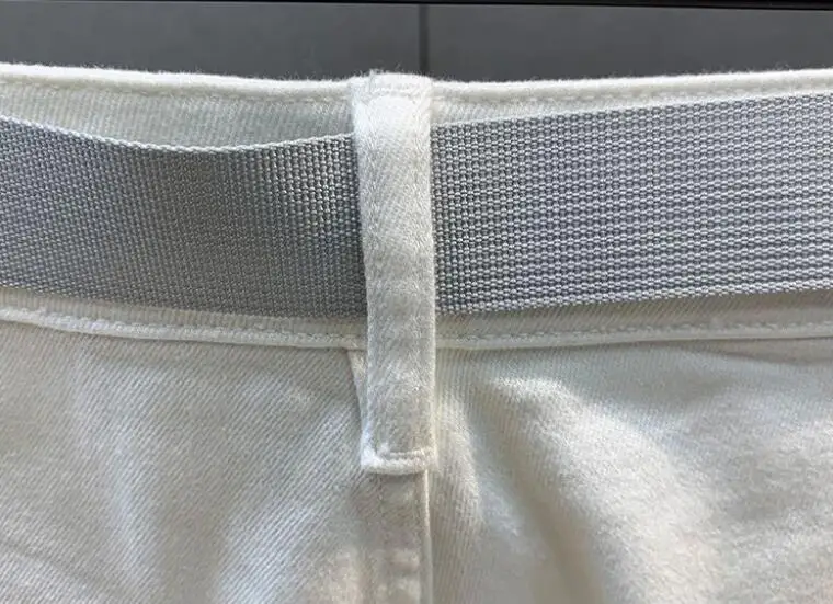 White men's shorts embroidered logo denim shorts Summer men's shorts Fashion casual loose fitting shorts Men's outerwear pants