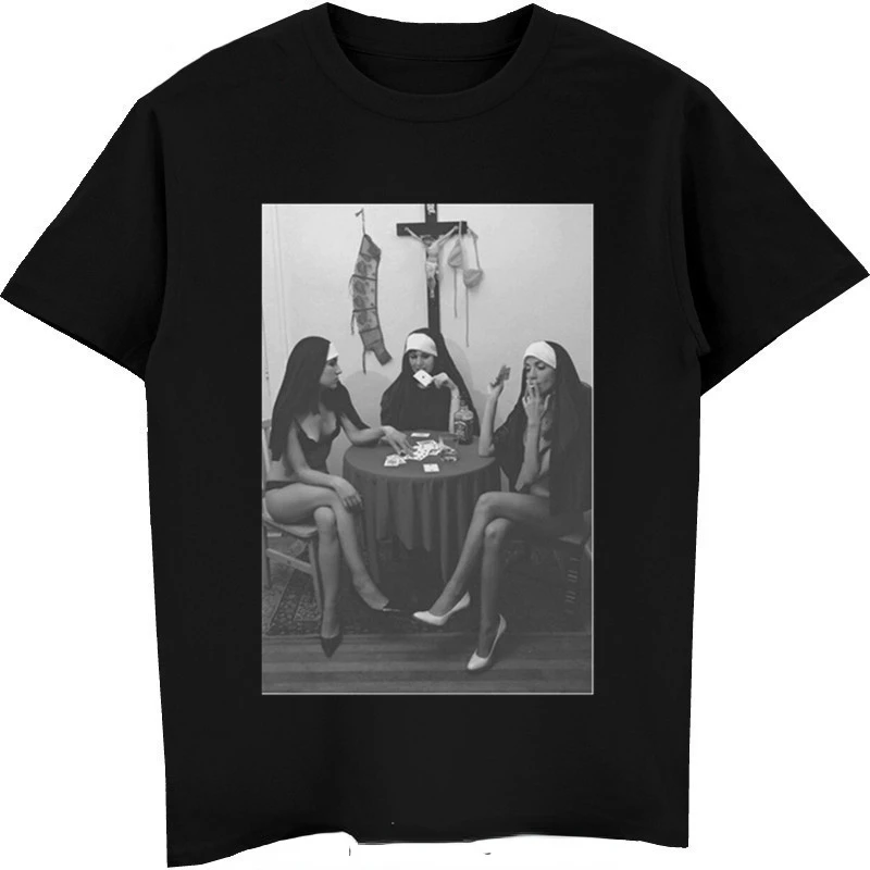 

Nuns Naked Playing Card Smoking Funny Men Unisex Brand New Clothing Men's Fashion Man Cotton Clothing O Neck Tops Shirt