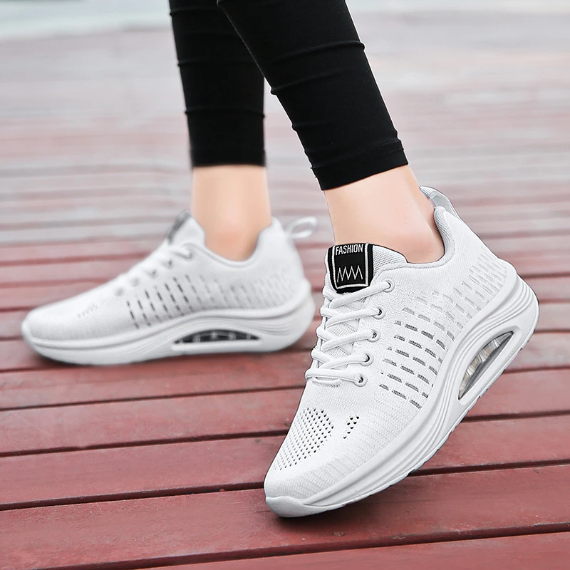 Women Shake Shoes Height Increasing Casual Treckking Sneakers Cushioned Famale Chunky Sneakers