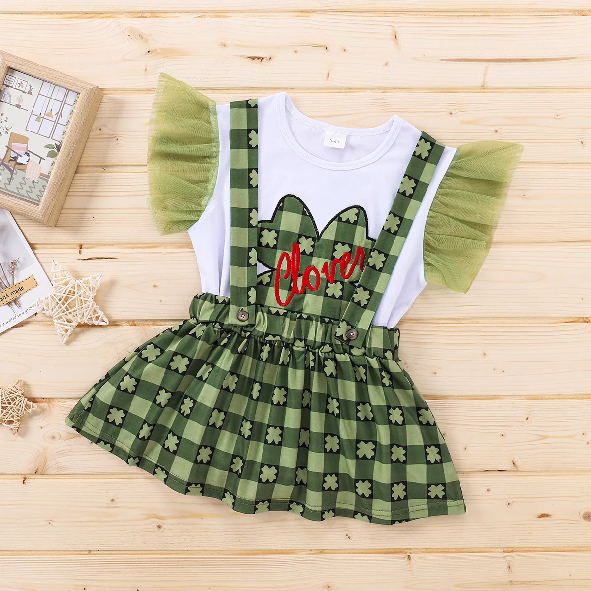 

Повседневный костюм для маленьких девочек, с круглым вырезом и коротким сетчатым рукавом, топ с оборкой, юбка с принтом четырехлистного кле...