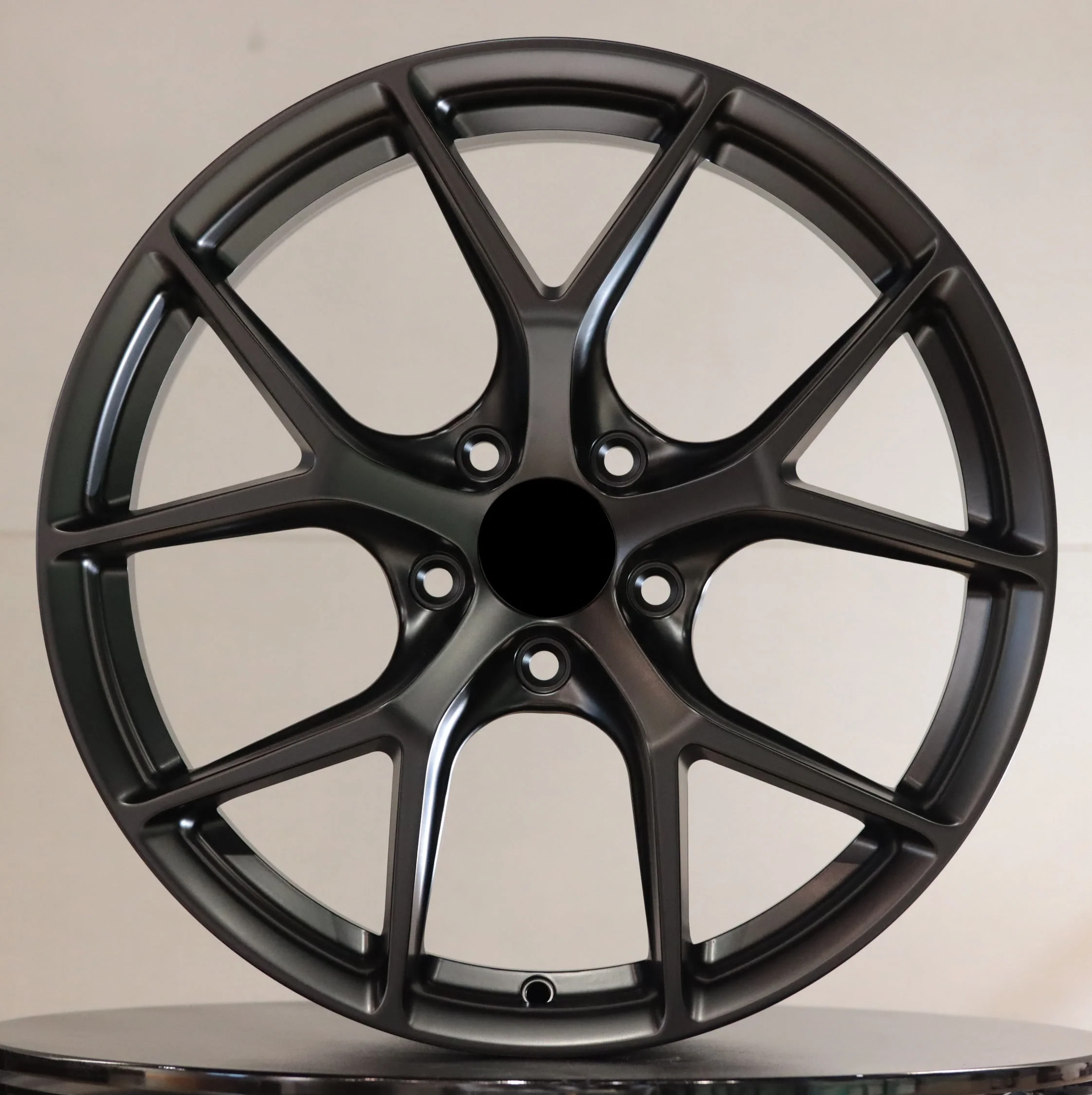 Фото Кованые спортивные диски 8.0J 30mm ET 100mm PCD, глянцевые черные, глубокий конкейв, сверхлегкие, из сплава 6061-F, пожизненная гарантия №3