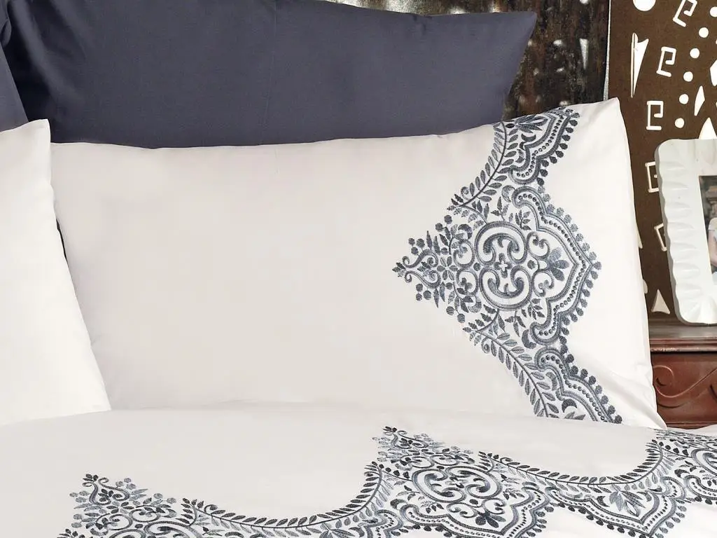 

Vetch Embroidered Duvet set Smoked