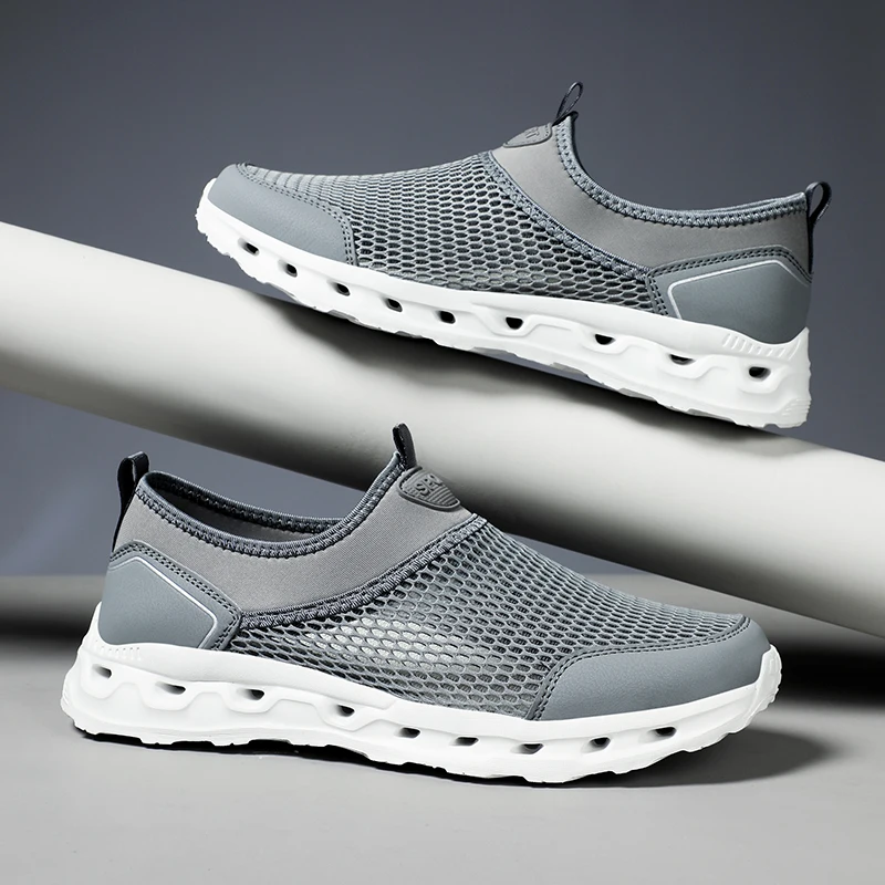 

Summer 2023 new flying shoes men's openwork soft sol comfortable sneakers trendy fashion casual shoes breathable and lightweight