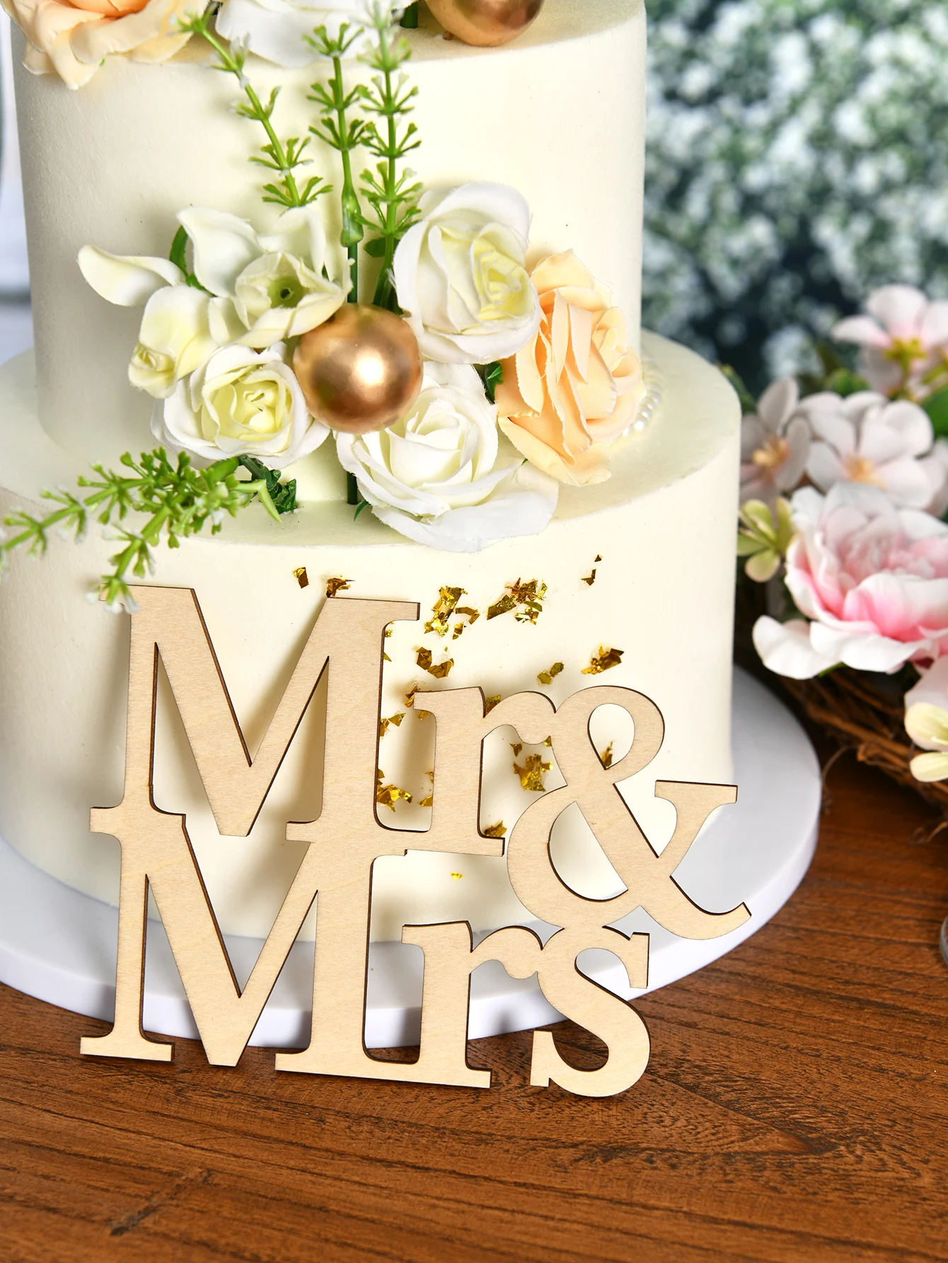 

Mr & Mrs Sign, Wooden Wedding Sign, Wooden Letter, Table Decor, Laser Cut Signs, 1pcs