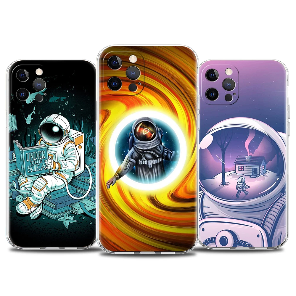 

Cute Astronaut Soft Transparent Phone Case Cover for iPhone 13 12 11 Pro Max X XR 8 7 Plus SE 2020 XS Max Luxury Shell Funda TPU