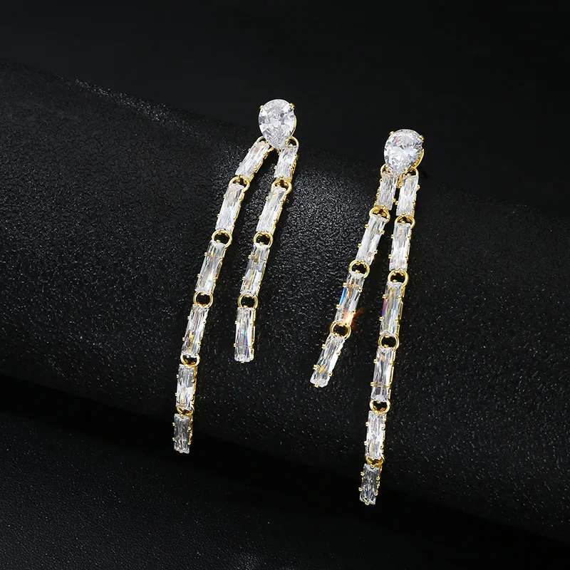 

Korean Fashion Copper-inlaid Zirconium-plated Real Gold Simple Fashion Long Geometric Square Diamond Tassel Personality Earrings