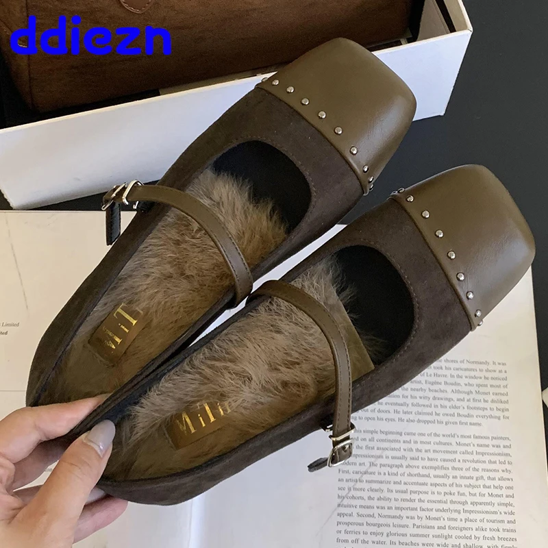 

Autumn Winter Buckle Strap Footwear Shallow Ladies Marry Janes With Fur Shoes Female Flats With Fashion Metal Women Lolita Shoes