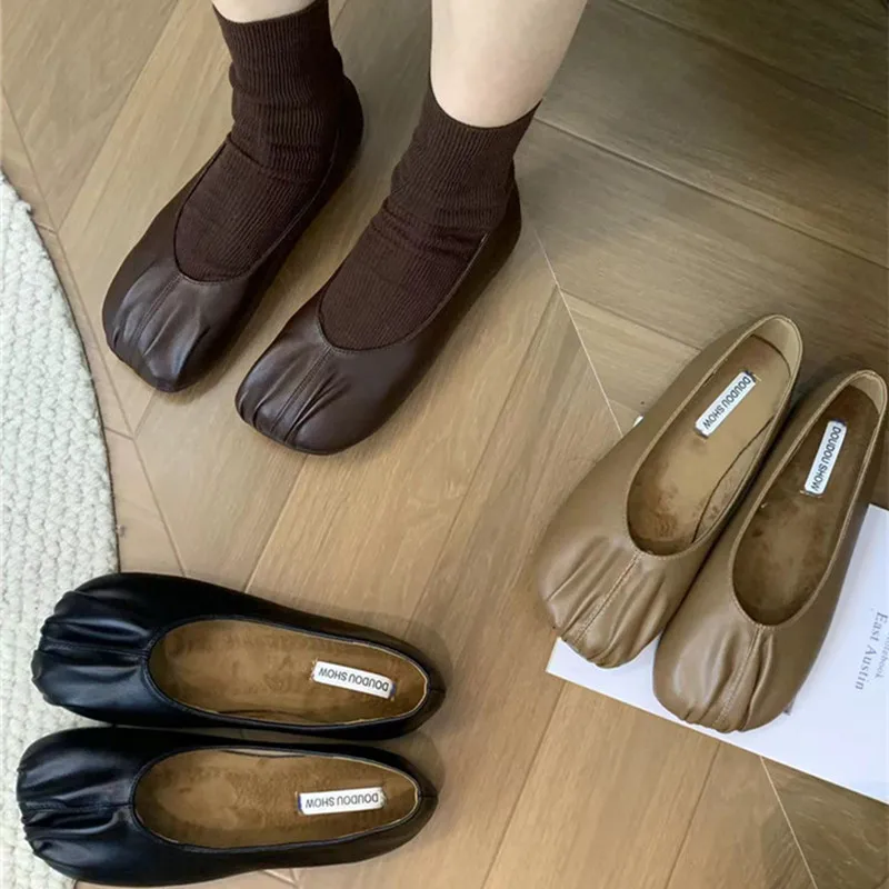 

Женские туфли-оксфорды на плоской подошве, с круглым носком