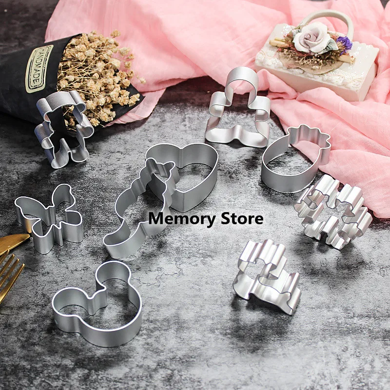 

1PC Sugar Biscuit Mold Cutter Cookies Frame DIY Cake Aluminum Alloy Cute Animal Shape Fancy Cookie Mold Baking Kitchen