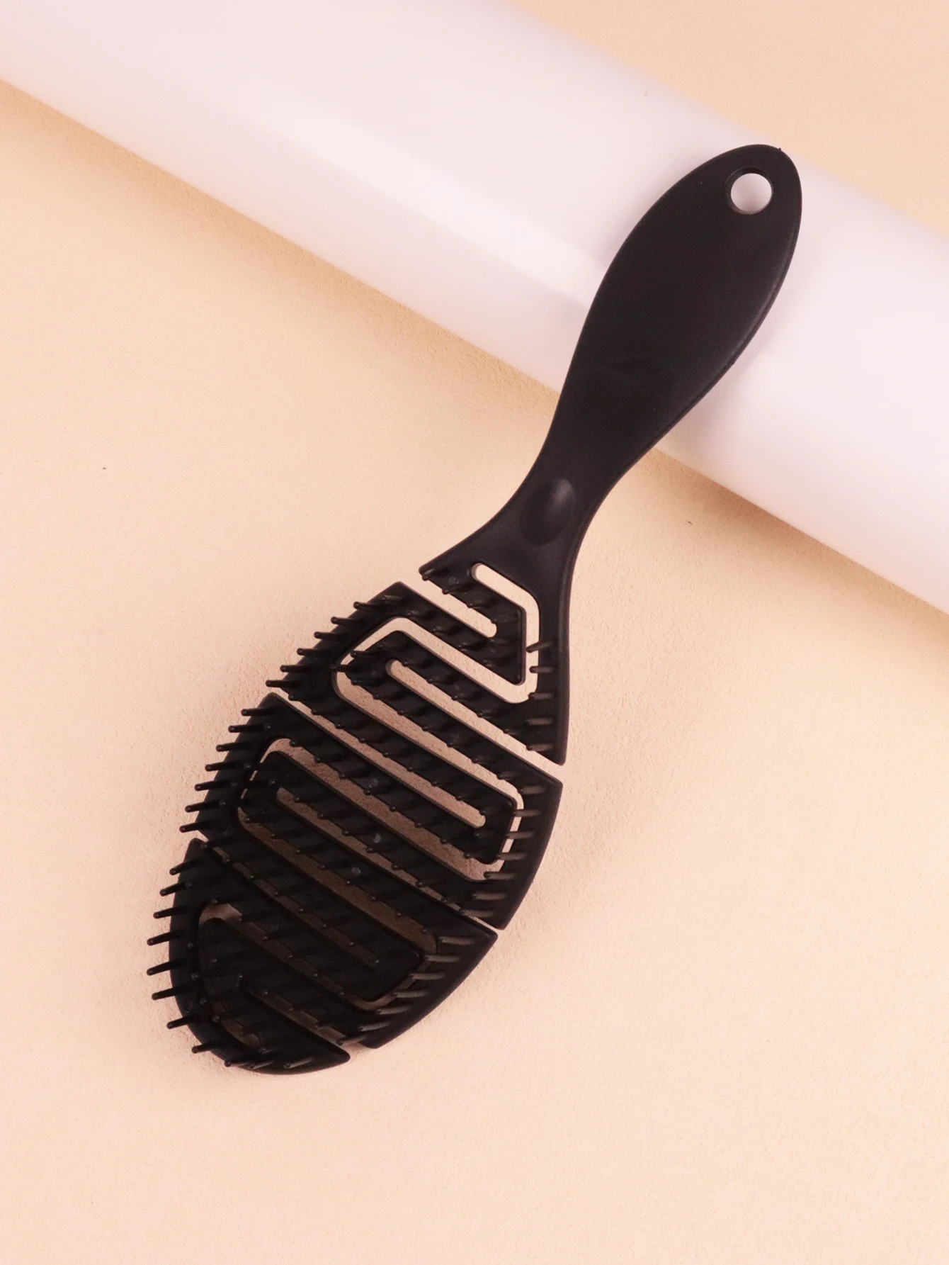 Эластичная массажная расческа для волос