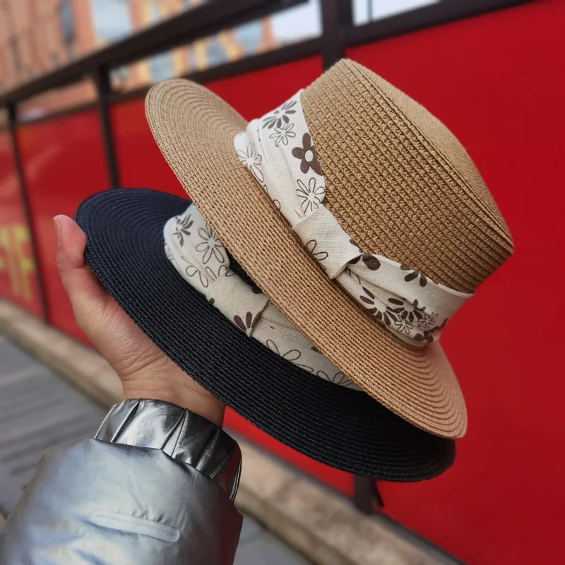 

2020 New styleFlat straw hat female summer vacation in yunnan seaside beach hat in England cap saka salt lake a sunscreencomfort